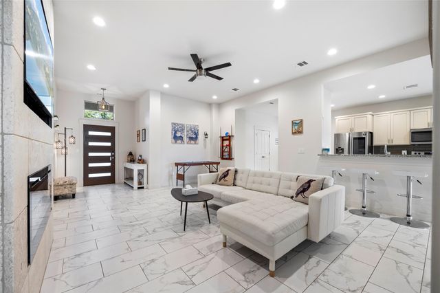 21513 Santa Carlo Ave, Lago Vista, TX 78645