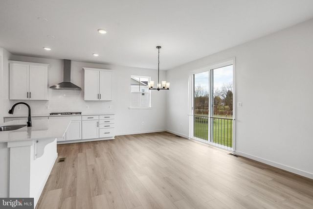 906 HONEYFLOWER DR, Reisterstown, MD 21136