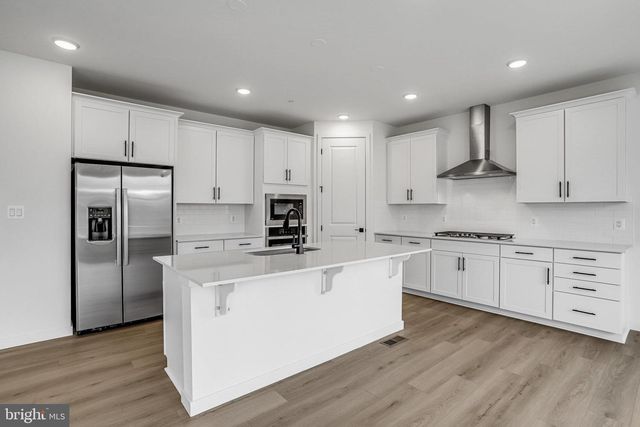 906 HONEYFLOWER DR, Reisterstown, MD 21136