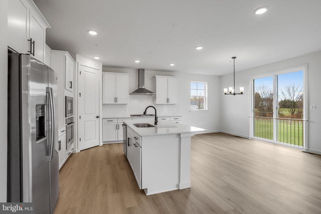 906 HONEYFLOWER DR, Reisterstown, MD 21136