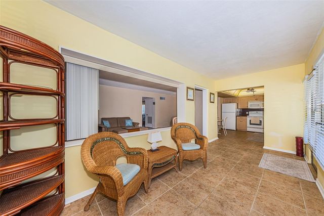 4700 COVE CIRCLE 208, St Petersburg, FL 33708