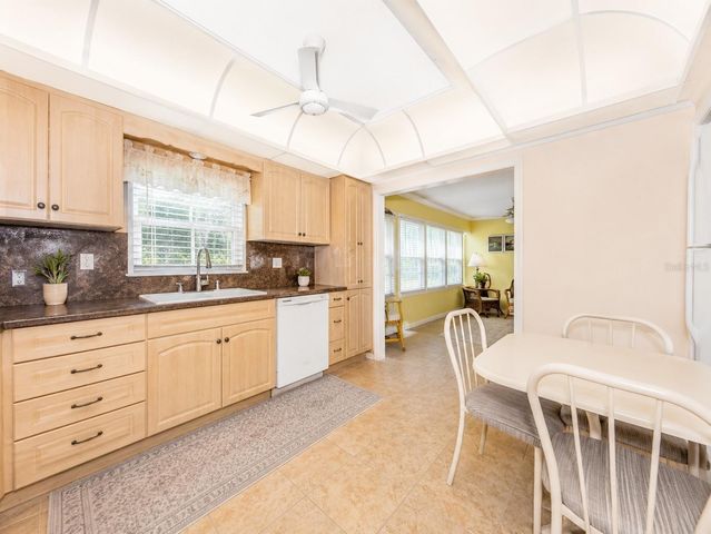 4700 COVE CIRCLE 208, St Petersburg, FL 33708
