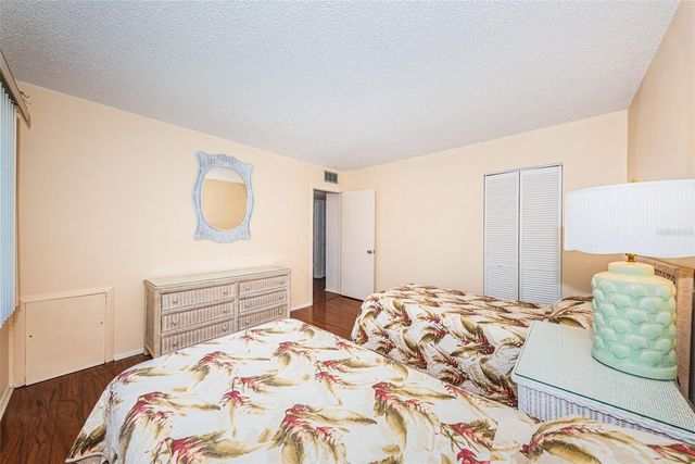 4700 COVE CIRCLE 208, St Petersburg, FL 33708