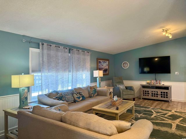 427 Meadowlark Dr., Surfside Beach, SC 29575