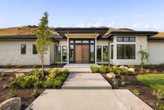 243 N Burgundy Rose Lane, Boise, ID 83712
