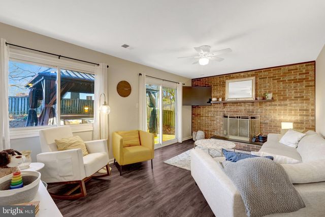 2155 VEENENDAAL CT, Herndon, VA 20170