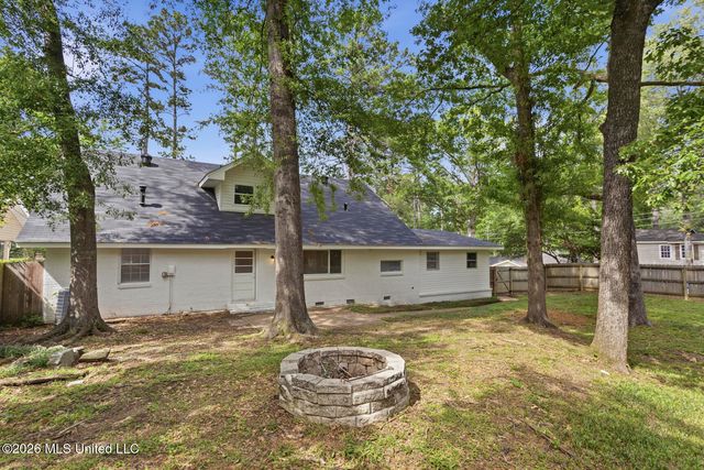 1735 Wilhurst Street, Jackson, MS 39211
