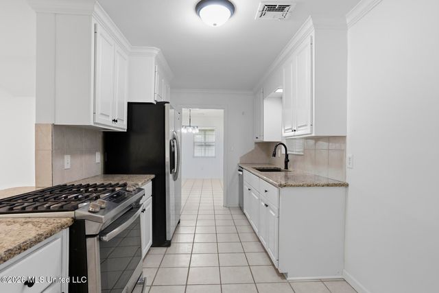 1735 Wilhurst Street, Jackson, MS 39211