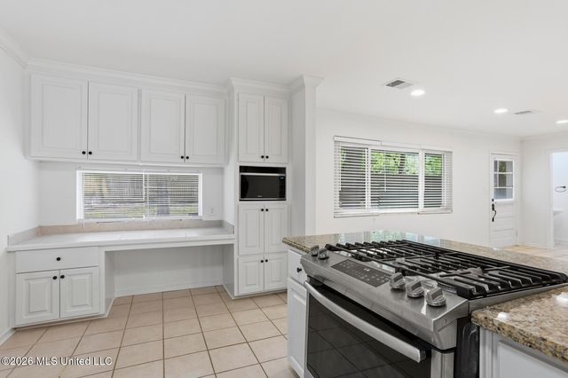 1735 Wilhurst Street, Jackson, MS 39211