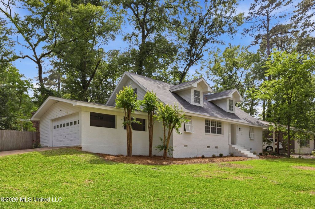 1735 Wilhurst Street, Jackson, MS 39211