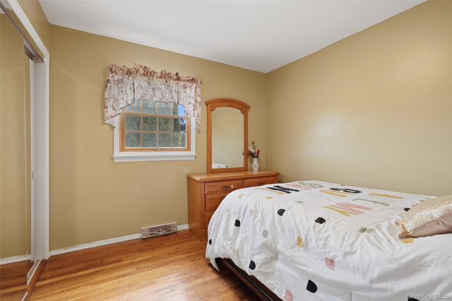 623 Cardinal Road, Cortlandt Manor, NY 10567