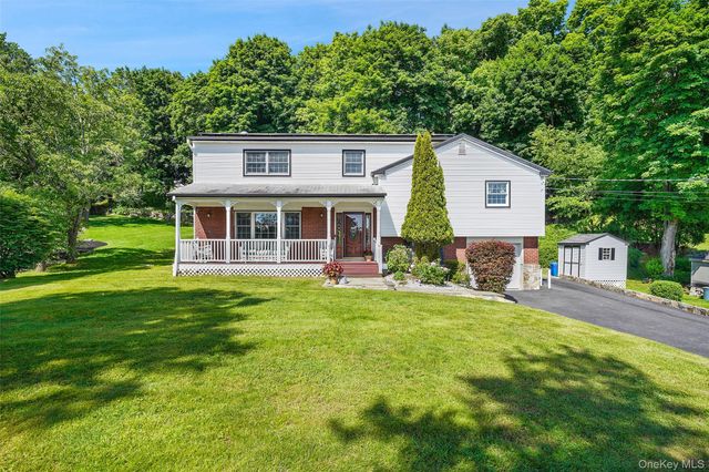 623 Cardinal Road, Cortlandt Manor, NY 10567
