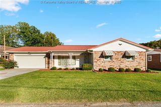 62 Allen White Lane, St Albans, WV 25177