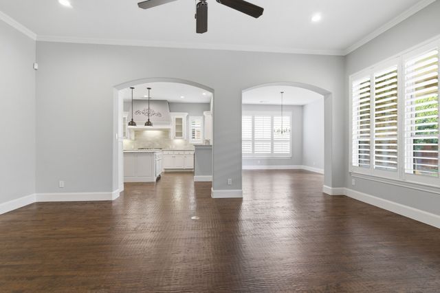 613 Joshua Road, Lantana, TX 76226