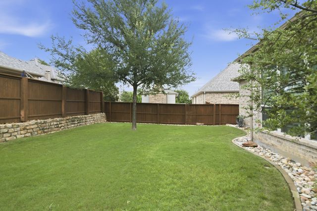 613 Joshua Road, Lantana, TX 76226