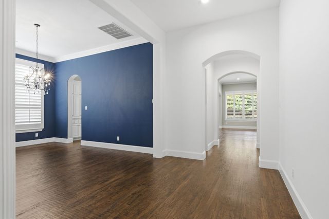 613 Joshua Road, Lantana, TX 76226