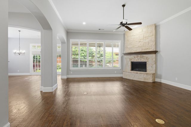613 Joshua Road, Lantana, TX 76226