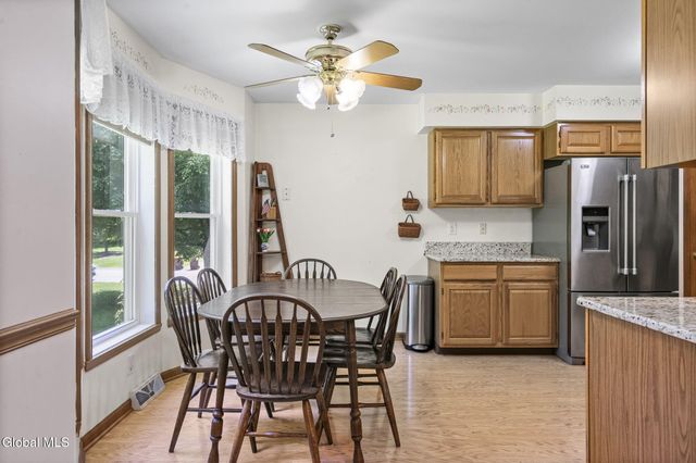 812 Al Constantino Drive, Rotterdam, NY 12306