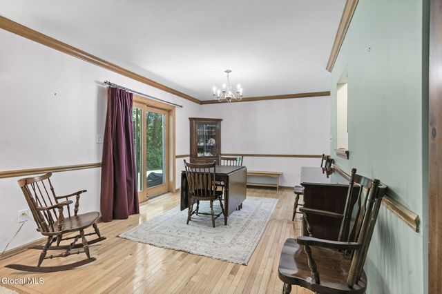 812 Al Constantino Drive, Rotterdam, NY 12306