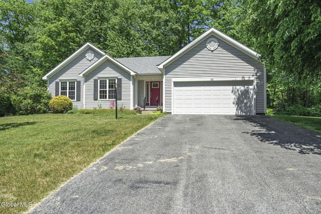 812 Al Constantino Drive, Rotterdam, NY 12306