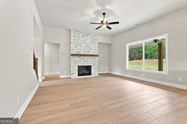 901 Stalling Road 30, Senoia, GA 30276