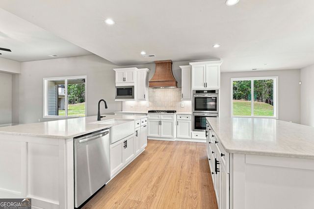 901 Stalling Road 30, Senoia, GA 30276