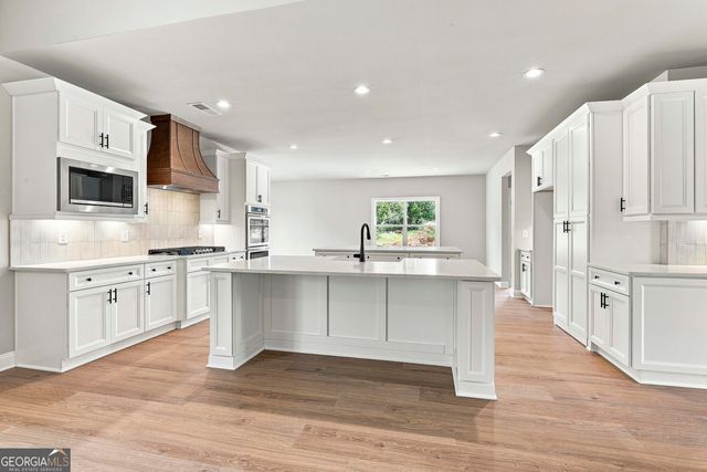 901 Stalling Road 30, Senoia, GA 30276