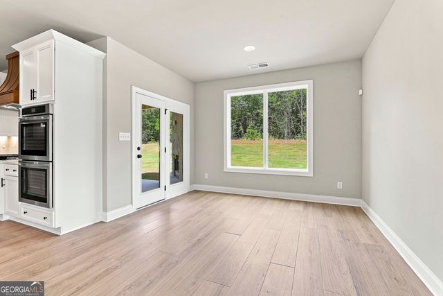 901 Stalling Road 30, Senoia, GA 30276