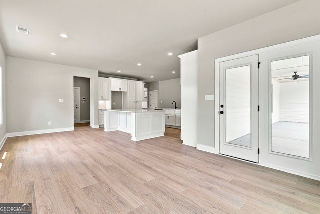 901 Stalling Road 30, Senoia, GA 30276