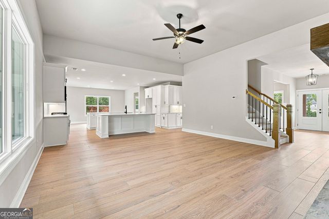 901 Stalling Road 30, Senoia, GA 30276