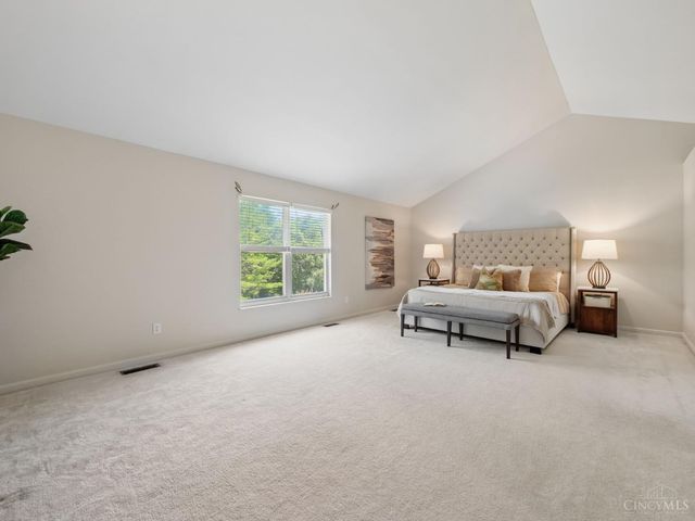 7879 Yellowwood Drive, Mason, OH 45040