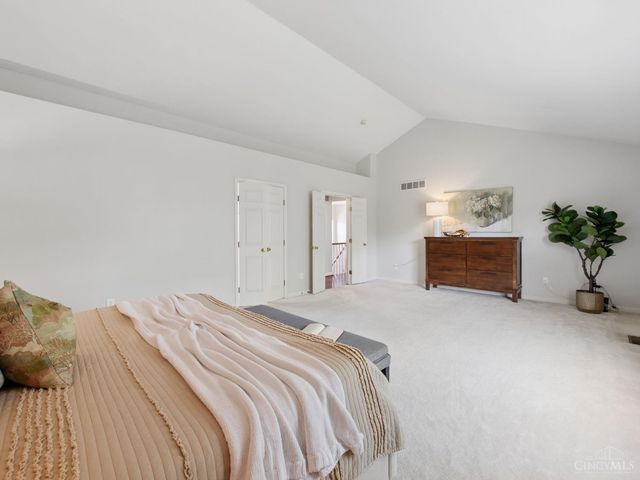 7879 Yellowwood Drive, Mason, OH 45040