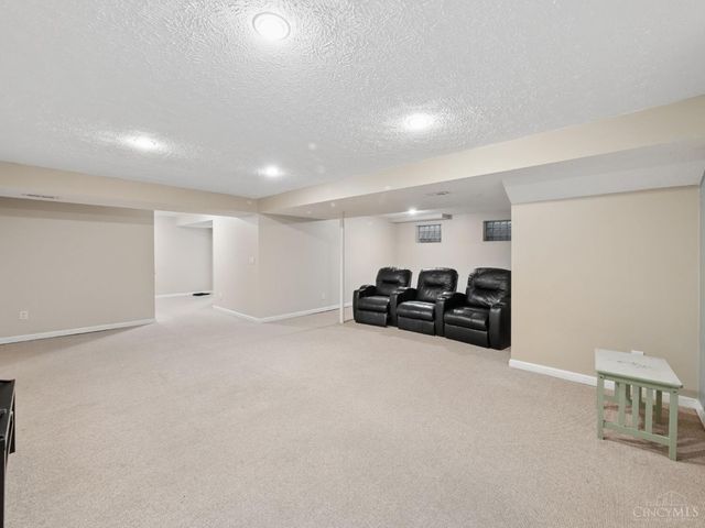 7879 Yellowwood Drive, Mason, OH 45040