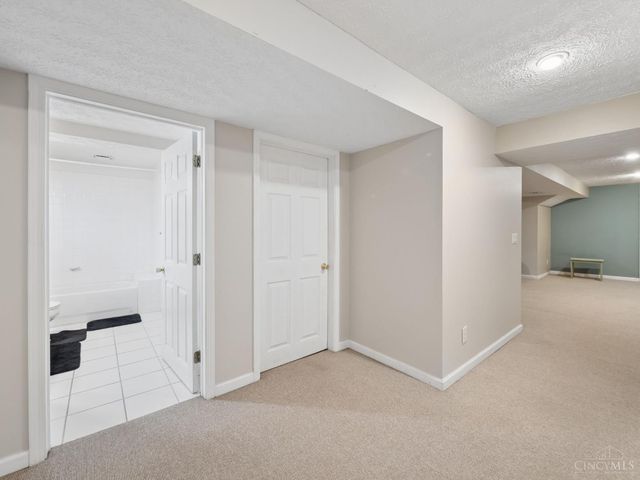 7879 Yellowwood Drive, Mason, OH 45040