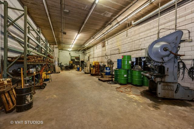 313 W Chestnut Street, Chicago, IL 60610