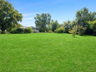 2250 White Oak Drive, Northbrook, IL 60062
