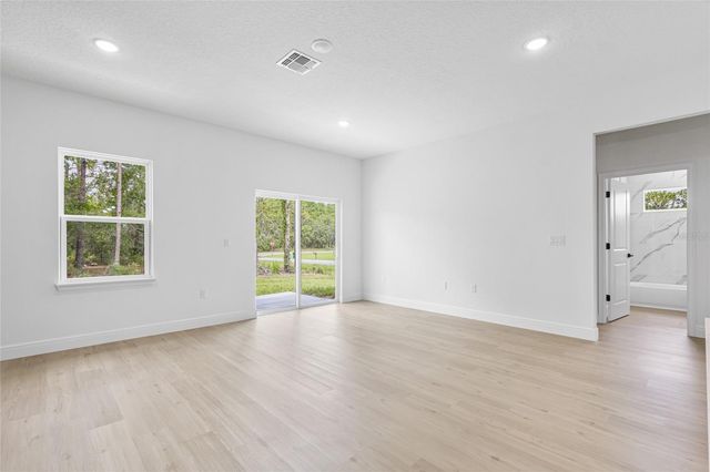 1071 W HAMPSHIRE BOULEVARD, Dunnellon, FL 34434
