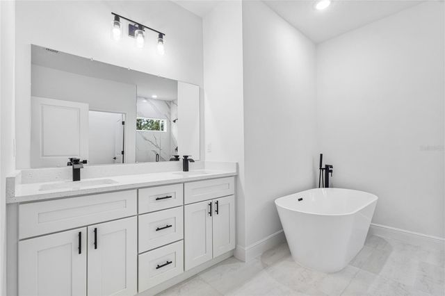 1071 W HAMPSHIRE BOULEVARD, Dunnellon, FL 34434