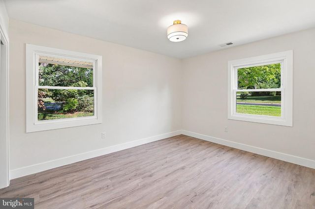 49 BONNIE LN, Willingboro, NJ 08046