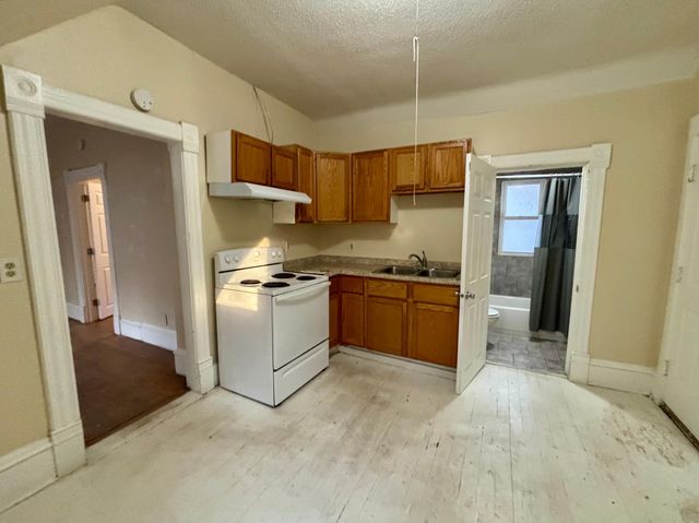 320 Augusta Avenue, Willmar, MN 56201