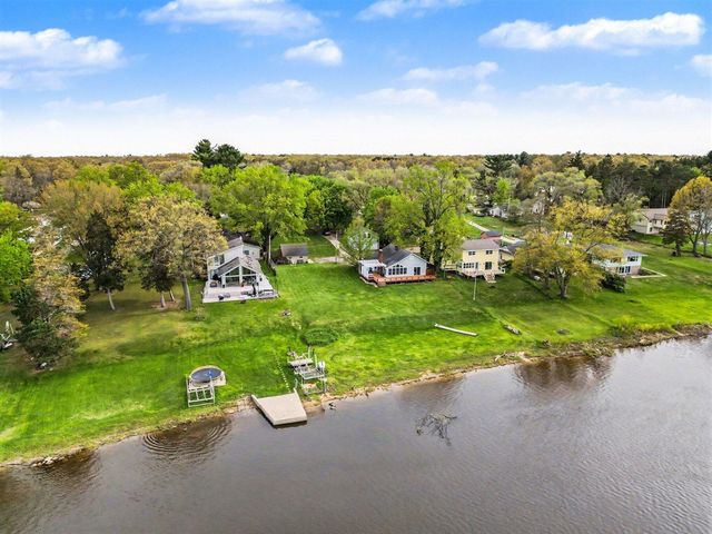 14651 Mercury Drive, Grand Haven, MI 49417