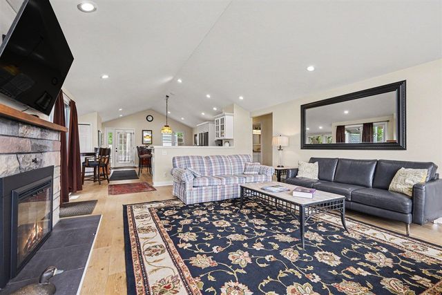 14651 Mercury Drive, Grand Haven, MI 49417