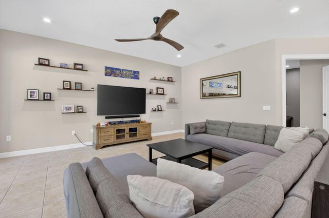 9520 Barletta Winds Point, Delray Beach, FL 33446