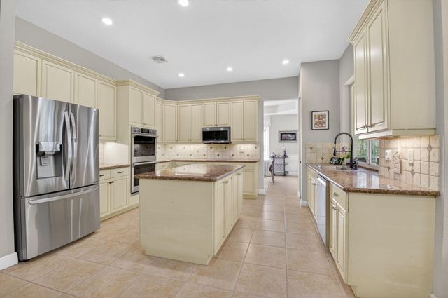 9520 Barletta Winds Point, Delray Beach, FL 33446
