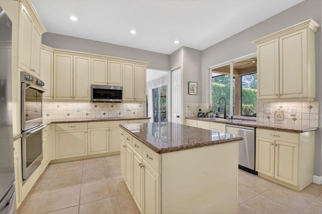 9520 Barletta Winds Point, Delray Beach, FL 33446