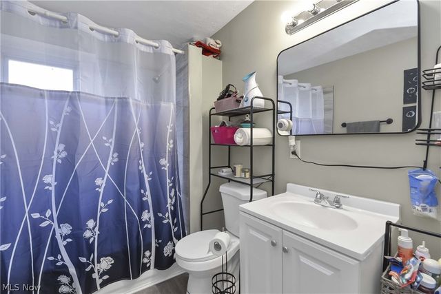 3812 Mapledale Avenue, Cleveland, OH 44109