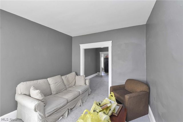 3812 Mapledale Avenue, Cleveland, OH 44109