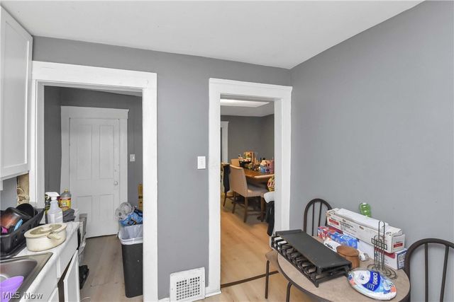 3812 Mapledale Avenue, Cleveland, OH 44109