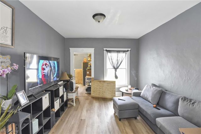 3812 Mapledale Avenue, Cleveland, OH 44109