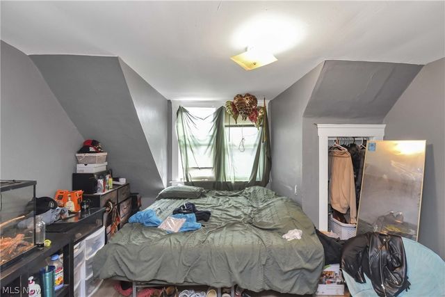 3812 Mapledale Avenue, Cleveland, OH 44109